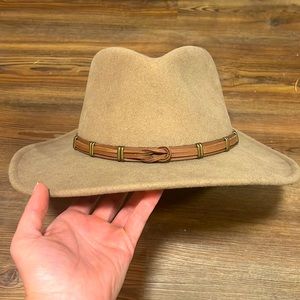 Hailey cowgirl hat lite felt wind river medium